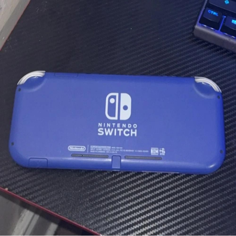 Nintendo switch lite - Picture 2 of 2